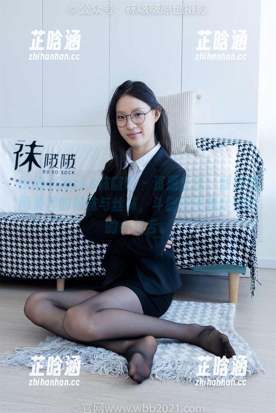 BoBoSocks袜啵啵-甜甜圈 BoBoSocks袜啵啵 - 资源分享:甜甜圈图集里的棉袜与丝袜,斗脚但更像是默契的小对舌。