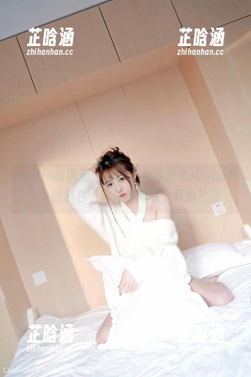 Feilin嗲囡囡-欣欣Rubybaby Feilin嗲囡囡 - 图集里,欣欣Rubybaby的黑白,自然不简单,真的?