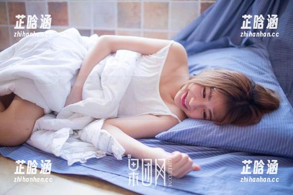 GIRLT果团网 - 老司机最爱：周大萌的最新比基尼套图，某种程度上已经成为标配了。