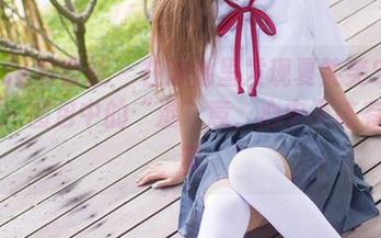 IMiss爱蜜社 – 在泳池里发现夏笑笑Summer：图包中的“湿”意，心中不该有的涟漪