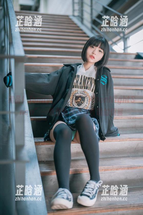 赠品！Jenny(정제니)的“MoonNightSnap”，免费给你点点夜晚的惊喜