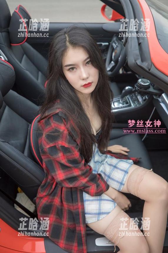 MSLASS梦丝女神-玥玥 MSLASS梦丝女神 - 一张图片就把我带回了武侠梦,这玥玥又在分享什么牛逼的剑法呢?