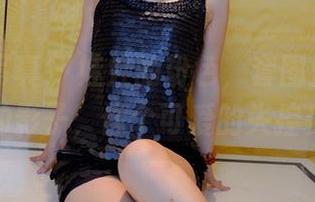 PANS写真 – 娃娃的粉色，套图里一点无圣光的影子，像个可爱的失控少女。