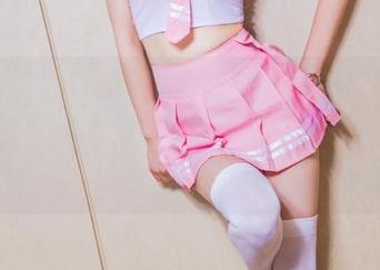 TouTiao头条女神 – 最新图册：松果儿妥妥的御姐范儿，赶紧来瞧一瞧，我已经盯住了几张！