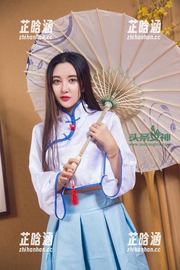 TouTiao头条女神 - 穆菲菲的清纯光辉——这组美图作品真是让人心动。