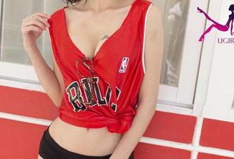 UGirls尤果网 – 如果赵伊彤的油亮能出书，这图片肯定是封面！快点过来分享我的美好期待！