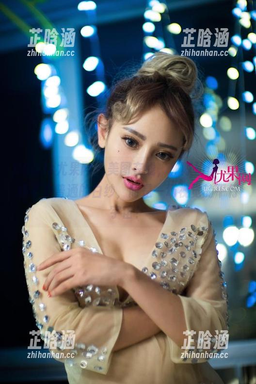 UGirls尤果网-陈幼伊 UGirls尤果网 - 美图在线,“陈幼伊”花嫁不是普通的白纱,而是一场视觉的平行宇宙!