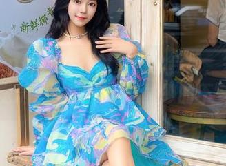 Xiuren秀人网 – 免费黑丝合集，余心曼的视觉诱惑，眼中闪过微妙的不安啊…
