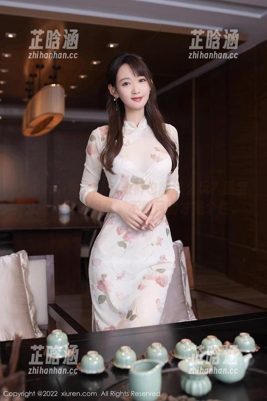 Xiuren秀人网-曦宝儿 Xiuren秀人网 - 短裤也能这么玩?曦宝儿的作品在网盘,不跟风的才是个性。