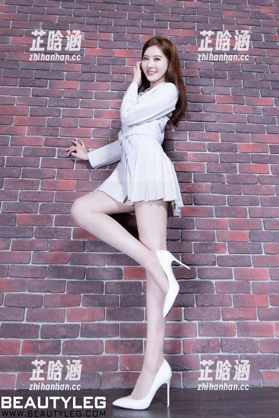 beautyleg-Cathy beautyleg - Cathy最新泳衣,堪比海边的一条广告,辣气十足!