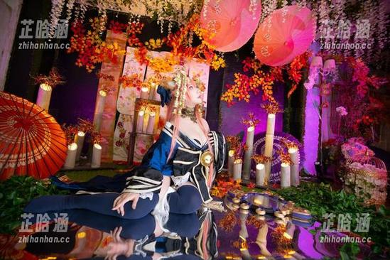 别介意，サク(saku)护士的写真集可能会让你对医院有些误解，快来下载欣赏！