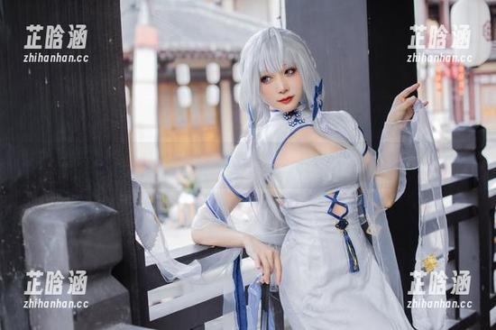 三刀刀miido的圣修女cos图册，难道真要我想更多细节吗？