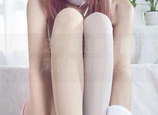 丽柜 – 淼淼裸足：精选照片里还有谁的裙子被风吹得翩翩起舞！