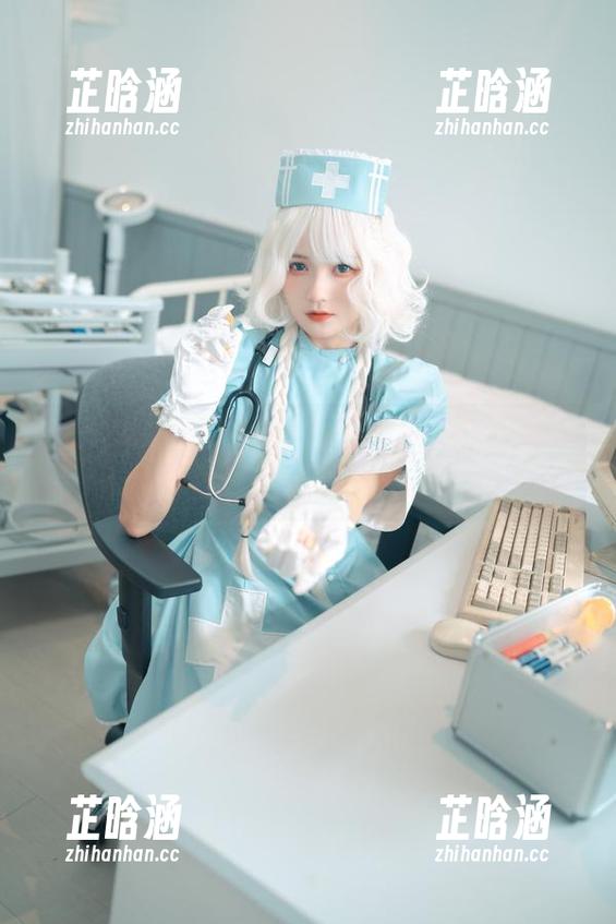 兔子Zzz不吃胡萝卜的修女写真，开幕式让人想不到的风格！