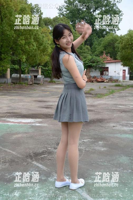 初夏女神-柒柒 初夏女神 - 作品在线:柒柒的秘密,像散落的花瓣,随风而动