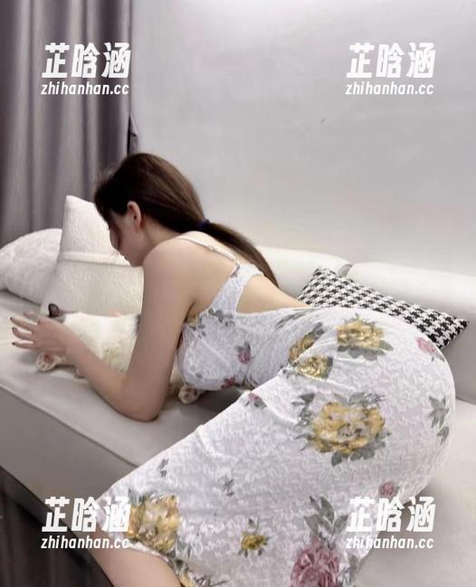 周妍希 微密圈 - 图集里的周妍希:魔鬼黑和诱惑白,谁才是舞台上的主角?