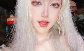 最新写真集来啦！“啾小妍Deer”穿上内衣，又是心眼萌的时代吗？