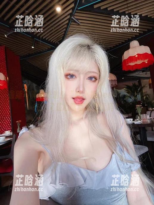 啾小妍Deer 最新写真集来啦!“啾小妍Deer”穿上内衣,又是心眼萌的时代吗?
