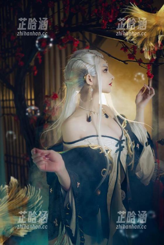 像风一样自由，在下萝莉控ii带着黑贞作品来撩300万粉丝！