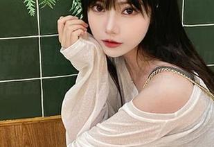 谁能想到体操服这样穿，大肉丸Amiee一秒萌翻我，私拍不容错过的美图啊！