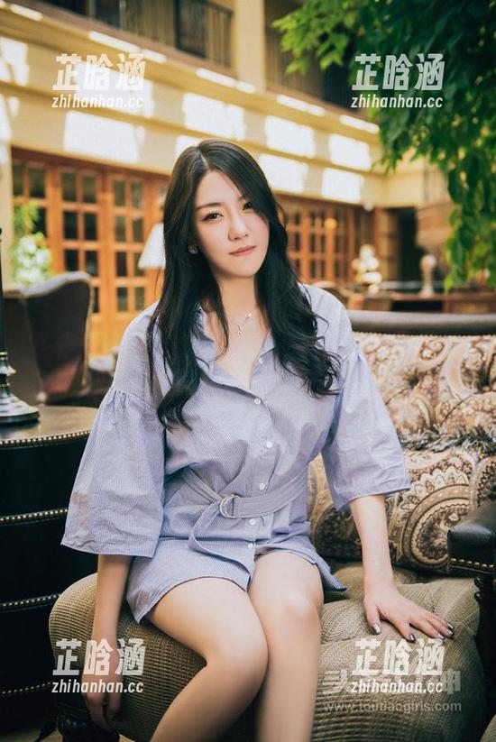 头条女神-娜依灵儿 头条女神 - 精选娜依灵儿的豹纹美图,让你从此爱上动物纹,这也太可爱了吧?