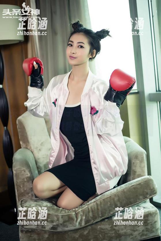 头条女神 - 小晴子的御姐新鲜出炉，别说我没替你们更新！
