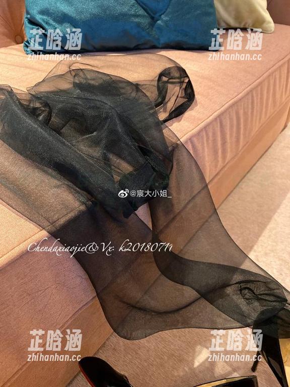 宸大小姐 微密圈 - 白丝之旅,来看看宸大小姐的合集分享,哇,这身材!