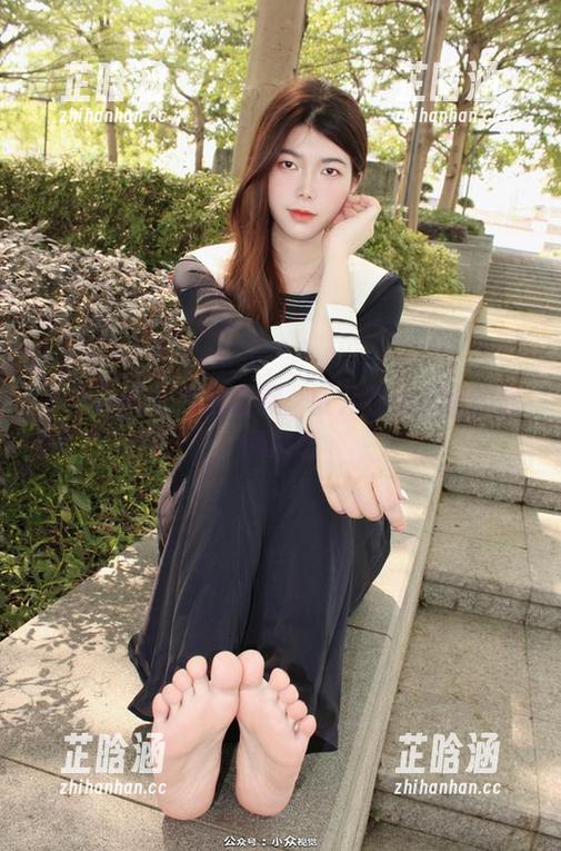小众视觉-敏儿 小众视觉 - 睡衣宝藏:敏儿在图库里的慵懒恣意