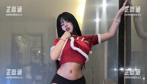 微密圈 - 小优优子驾到，圣诞套图直接送！不过要做好被色彩晃到的准备哦！