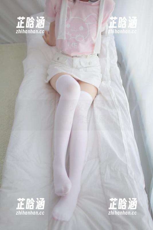 少女秩序 “窗台上的黑丝:少女秩序又放大招了!”图片分享,完全是眼福。