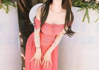尤蜜荟 – 女王范儿不只在于华丽，周妍希与无圣光的写真又是一番滋味。