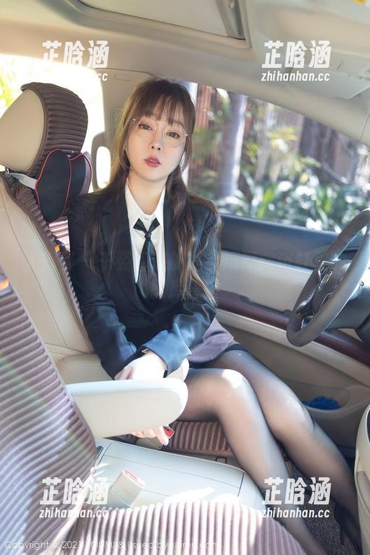 尤蜜荟 - 千姿百态的是小逗逗：浴缸里的图库冒险