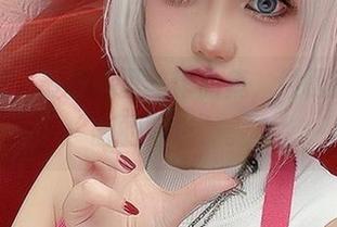 戚顾儿：最新裤里丝作品集，领悟到“里面的精彩”。