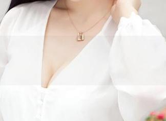 推女神 – 无圣光版汪佩妮Penny和服，想知道效果还是欣赏她的神态