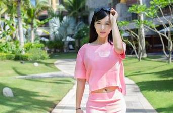 推女郎 – 白色主题，连欣在高清中若隐若现，原图里见真章