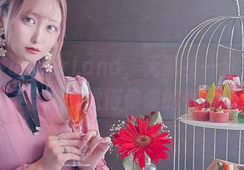 下载WonderLand，无需花一分，月城委员会让我觉得傻傻的很开心！
