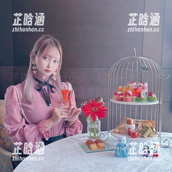 下载WonderLand，无需花一分，月城委员会让我觉得傻傻的很开心！