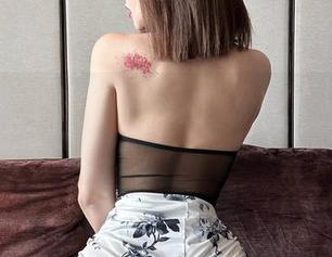 微密圈 – 果儿Victoria的繁星写真，不小心成了我的导航，找到心中的宇宙！