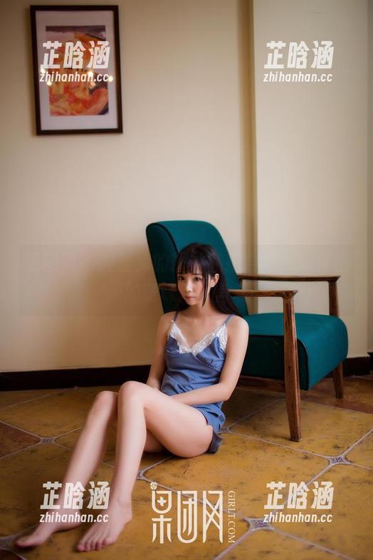 果团网-酸酱兔 果团网 - 酸酱兔的蕾丝私拍合集,流露出的暧昧难以言表