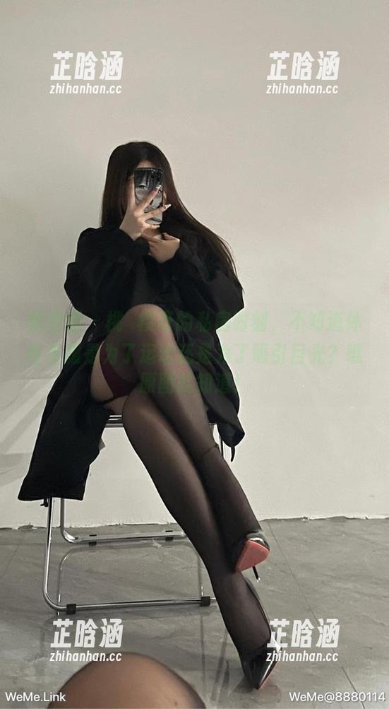 桃沢樱呀 微密圈 - 桃沢樱呀的私房时刻,不知道体育生服是为了运动还是为了吸引目光?瞧原图就知道!