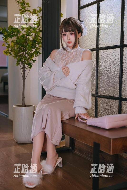 每一页的樱井小莜JK学妹图集，总让我不自觉地想“这是什么神仙资源”，忍不住赞叹。