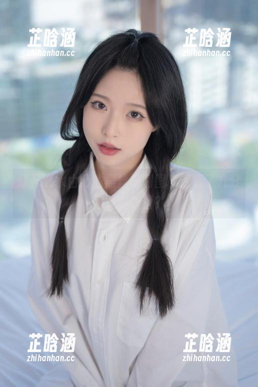 清水由乃 打开清水由乃的黑丝福利图,保留了几分朦胧和欲望?