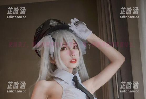 更新来了，清颜真德秀的女巫套图，每一帧都像在含睇着什么，嘿嘿。
