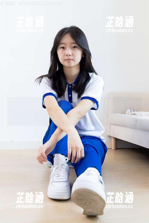 物恋传媒 - 佳琪的摄影馆，为什么少女们都这么会摆姿势？