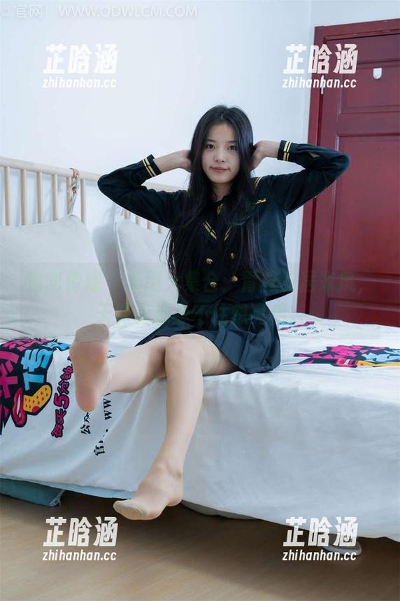 物恋传媒-青柠 物恋传媒 - 美图大集合:青柠的居家风,天花板都忍不住想亮相。