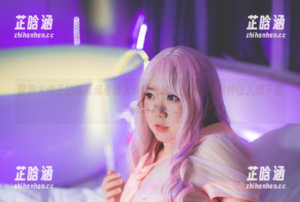 甜糖大魔王 甜糖大魔王的猫猫藏着情人节的气息,作品集里有种让人想下载的魔力!