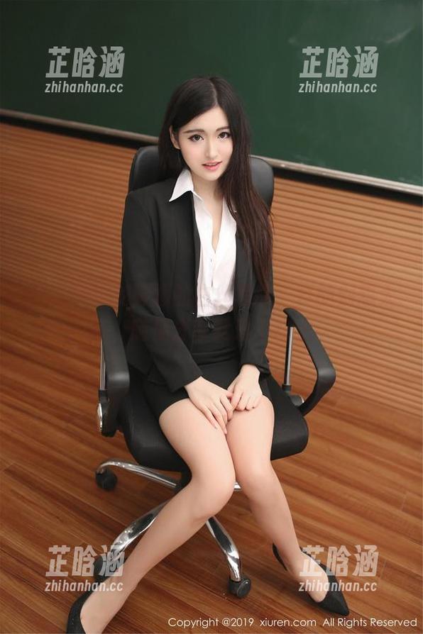 秀人网-刘婷婷 秀人网 - 刘婷婷的白丝写真,真的别想太多,随便分享就爱不释手。
