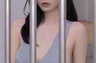 秀人网 – 卓芷伊EricA图集更新，粉色的底色，谁能拒绝？