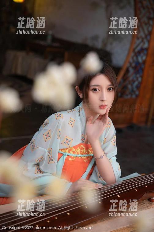 秀人网-奈奈Fox 秀人网 - 私拍之旅,看奈奈Fox如何把油亮演绎得盘得十足!