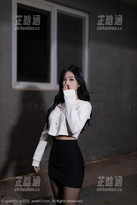 秀人网-徐莉芝Booty 秀人网 - 有趣的事:徐莉芝Booty在海南岛和壁纸成了好朋友,原图奉上!